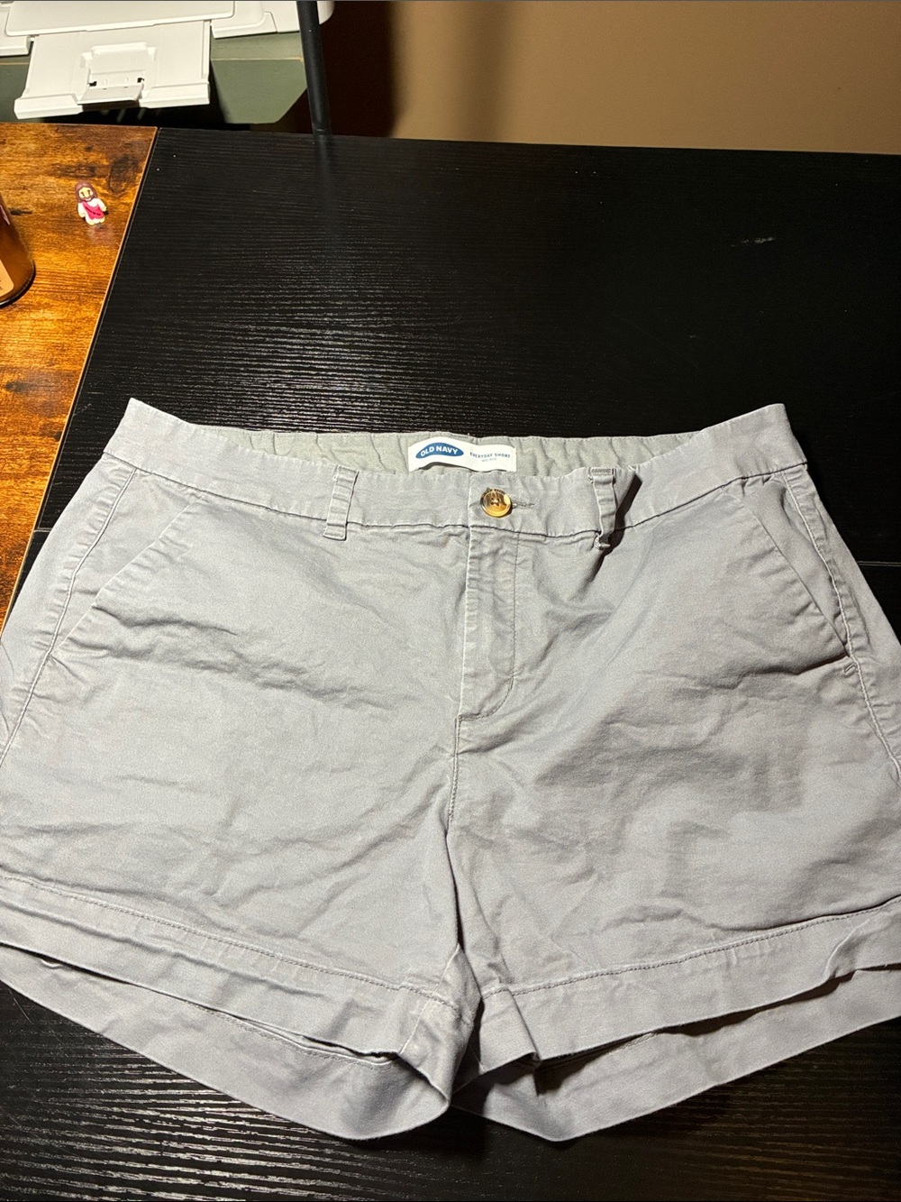 Old Navy Women's Light Gray Chino Bermuda Shorts